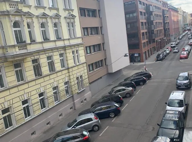 Centrally & Comfortable Apartment